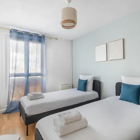 Appartement Cozy, Private Parking And Office With Screen 74 M2 *