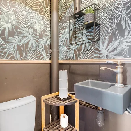 Cozy, Private Parking And Office With Screen 74 M2 Appartement