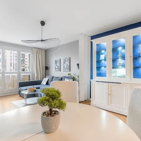 Apartamento Cozy, Private Parking And Office With Screen 74 M2 *